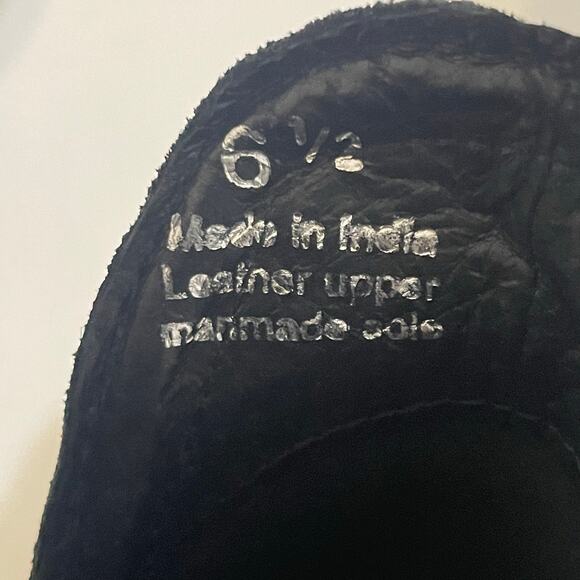 Very Volatile Malone Pewter Metallic Woven Leather Ankle Booties Women's Sz 6.5 - Picture 7 of 9